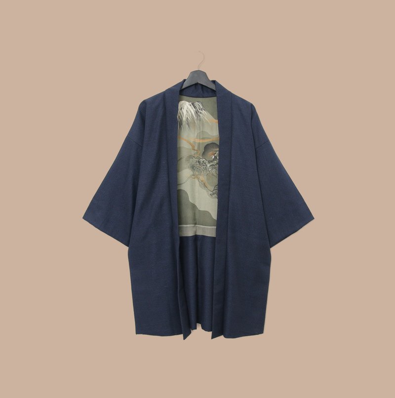 Back to Green-日本帶回羽織 青龍富士山 M-40/vintage kimono - 女大衣/外套 - 絲．絹 