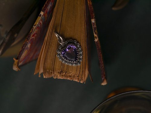鑲珹古董珠寶 1900年 英國 純銀愛心墜