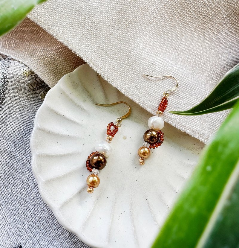 Corner Cafe-Vintage Crystal Pearl Earrings - Earrings & Clip-ons - Pearl Brown