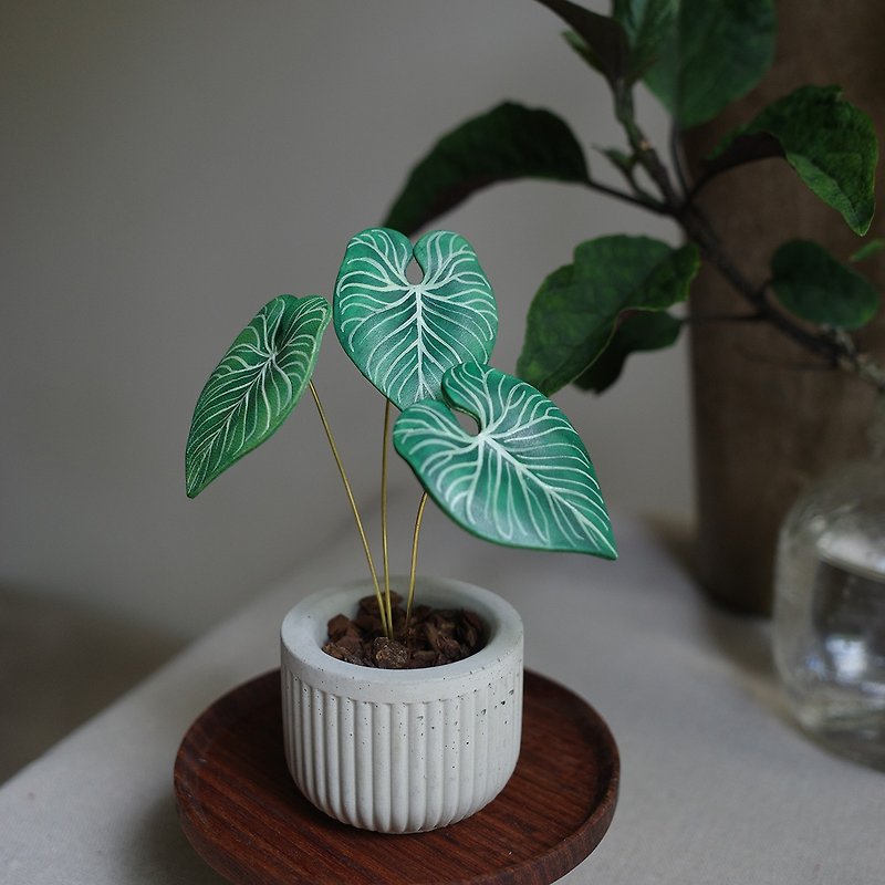 Emperor Flamingo Leather Potted Plant - Items for Display - Genuine Leather 
