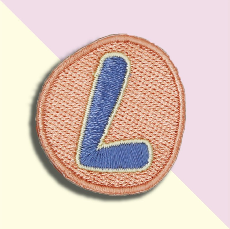 童趣刺繡貼-L - 襟章/徽章 - 繡線 粉紅色