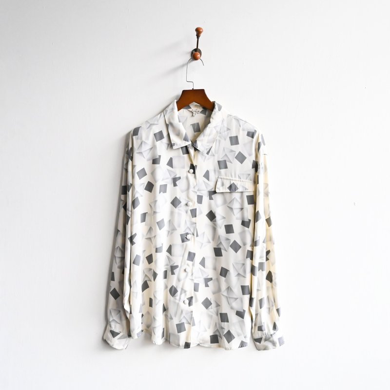 【蛋植物古著】日本製微塵印花寬鬆古著襯衫 - 女裝恤衫 - 其他人造纖維 