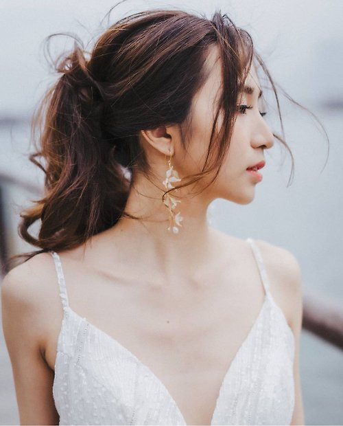 Hitoku 花姿綽約 | 耳夾耳鈎 | 婚禮新娘水晶花飾品