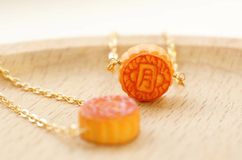 Mooncake Earrings・Handmade Polymer Clay Accessory - ต่างหู - ดินเหนียว สีนำ้ตาล