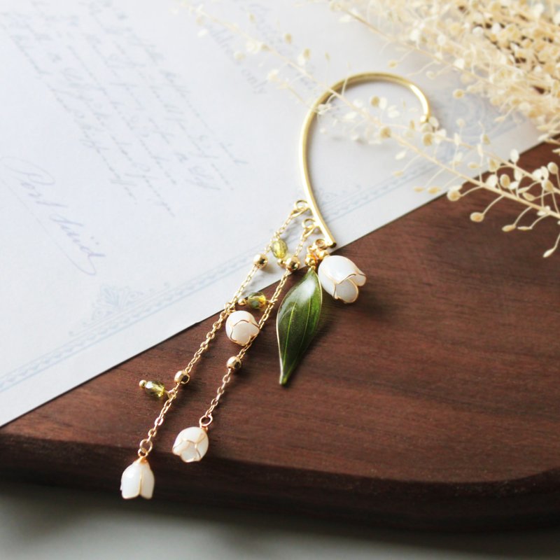 [Customized gift] Lily of the valley earrings with pendant earrings, elegant temperament and one earring - ต่างหู - เรซิน 