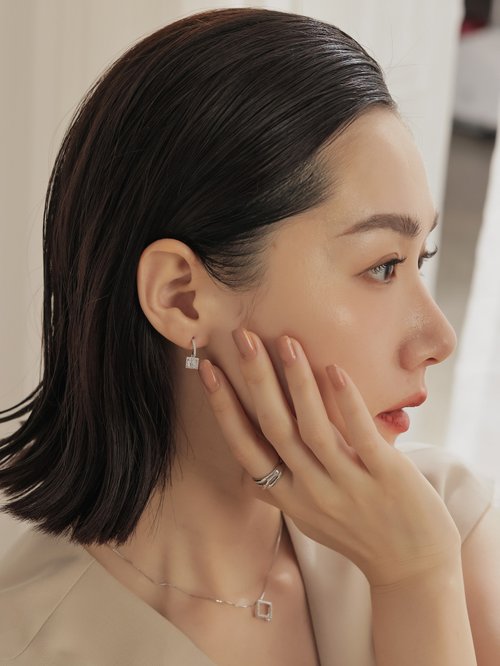 Miestilo 璀璨方鑽。純銀耳環