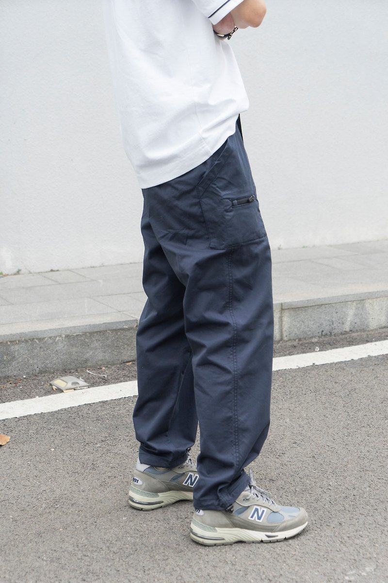 パンツ日本のアウトドアカジュアルパンツトレンディなジッパーポケットカーゴパンツ調節可能なウエストドローストリングフットデザイン - パンツ メンズ - コットン・麻 ブルー