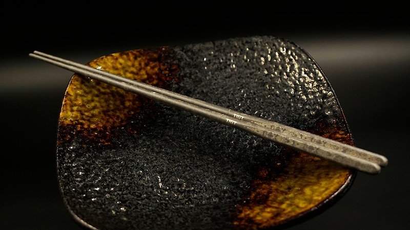 鈦天箸 石紋別注色 一雙裝 - 實心醫用鈦金屬打造成的一雙筷子 - TIGT - 筷子/筷子架 - 其他金屬 灰色