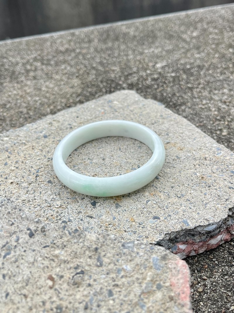 Ice Waxy White Blue Bracelet Jade Bracelet | Natural Burmese Jadeite - สร้อยข้อมือ - หยก สีเขียว