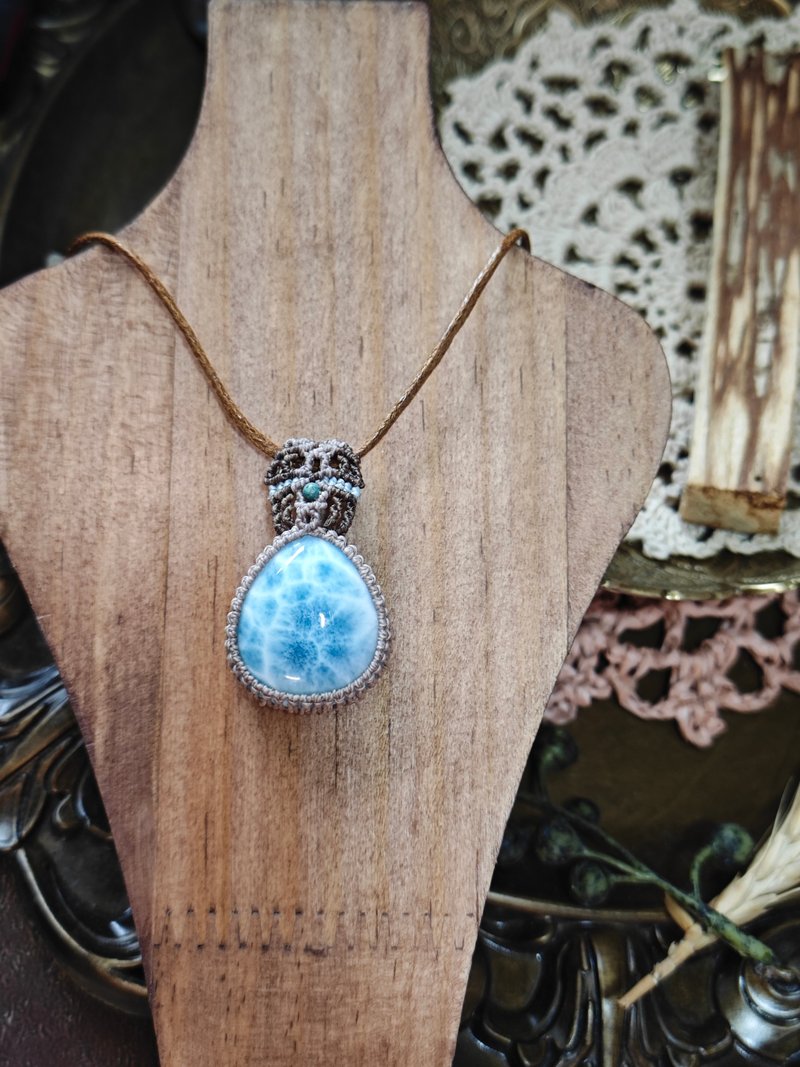 海紋石水晶手工頸繩|來自南美的繩線手工編織|Larimar - 項鍊 - 水晶 藍色