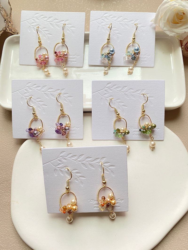 【Kimiko Handmade jewelry】花かごシリーズ イヤリング 5色 - ピアス・イヤリング - クリスタル 多色