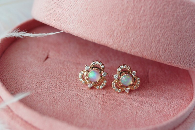 Stud Earrings Natural Opal Silver925, stud earrings - 耳環/耳夾/耳骨夾 - 純銀 多色