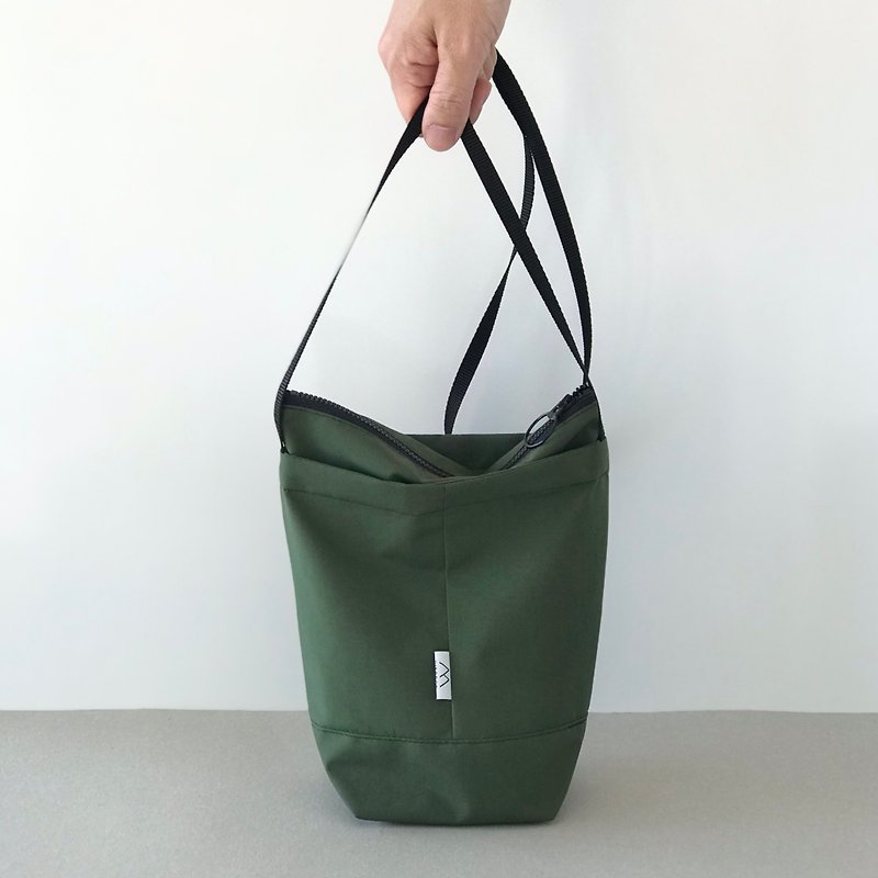 ペットボトルも入るナイロンショルダーバッグ / GREEN - 側背包/斜孭袋 - 其他材質 綠色