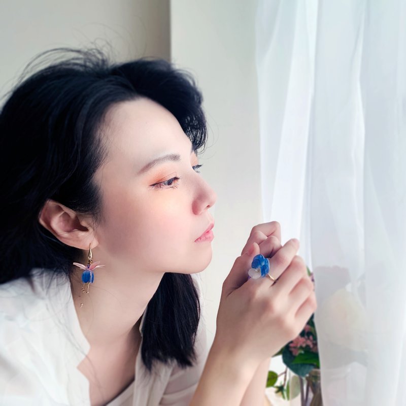 earrings Hybrid Fuchsia  resin brass - ต่างหู - งานปัก หลากหลายสี