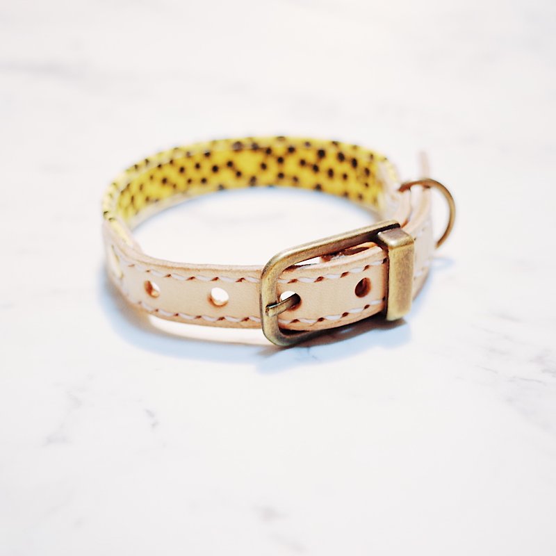 Dog & Cats collars, S size, Yellow & little flowers as leopard print - ปลอกคอ - ผ้าฝ้าย/ผ้าลินิน 