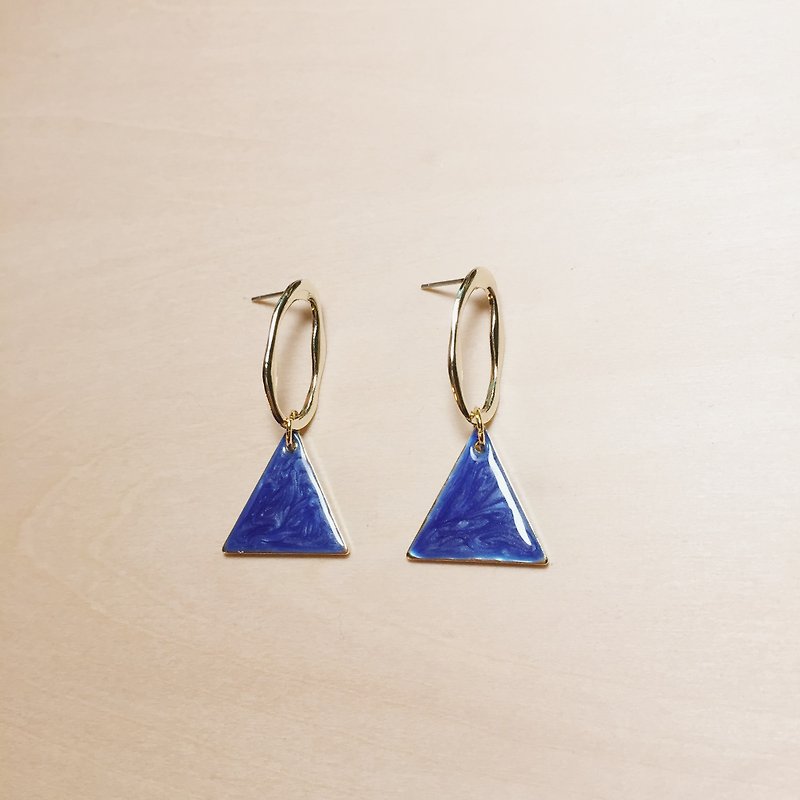 Retro royal blue drip glaze hollow oval triangle earrings - Earrings & Clip-ons - Pigment Blue