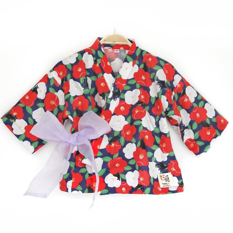Hand made flat blouse - camellia hiding cat - เสื้อยืด - ผ้าฝ้าย/ผ้าลินิน สีแดง