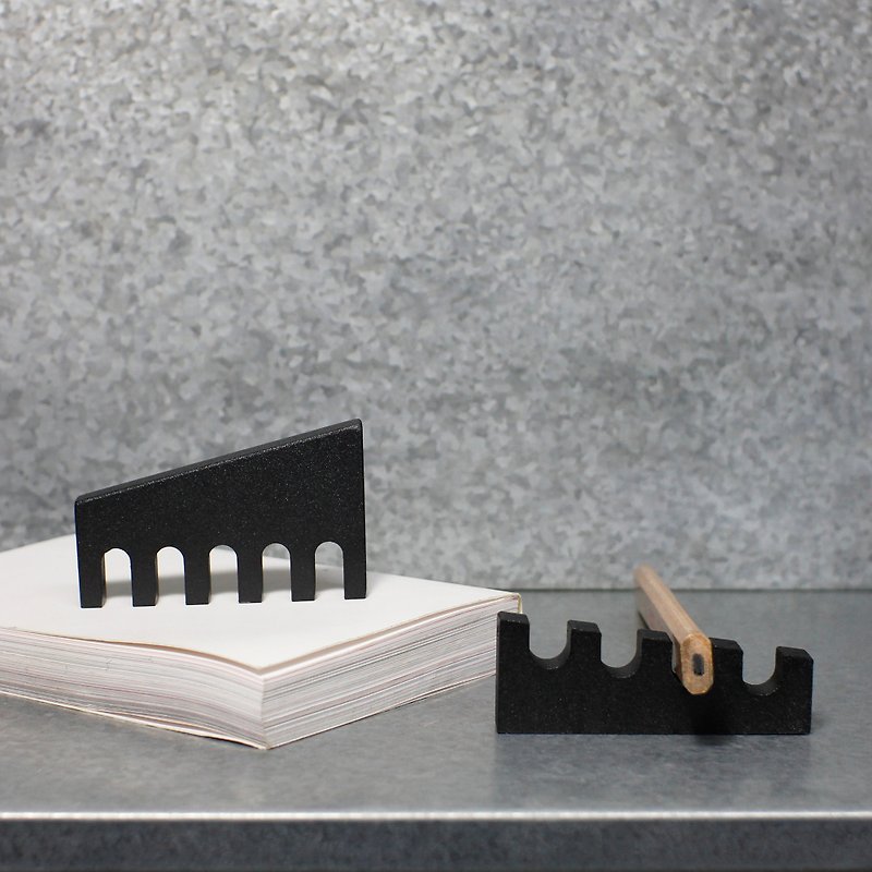 Mini Factory Paperweight & Take-up Device | Desk Machine S Matte Black - กล่องเก็บของ - โลหะ สีดำ