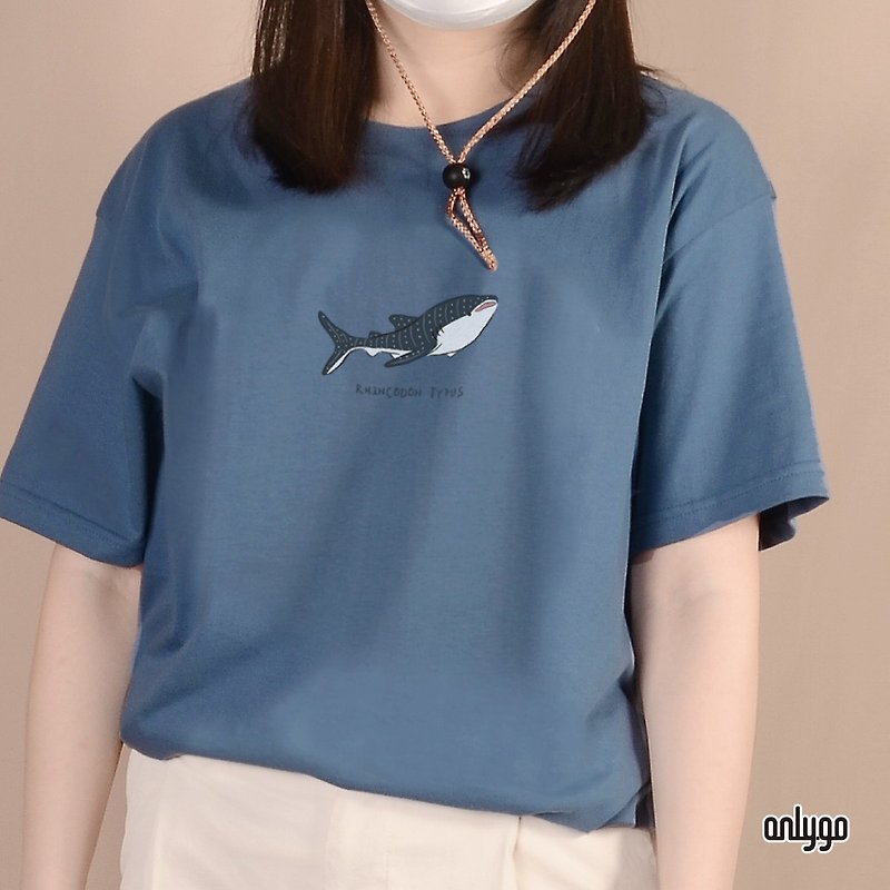 Eco-themed T-shirt Endangered Animal Clothes/Whale Shark (Same Style for Men and Women) - เสื้อยืดผู้หญิง - ผ้าฝ้าย/ผ้าลินิน 