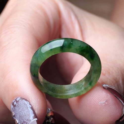 瓔珞珠寶盒 E.L.Jewelry Box 冰種飄綠花翡翠戒指戒圈 | 國際14圍 | 天然緬甸玉翡翠A貨 | 送禮