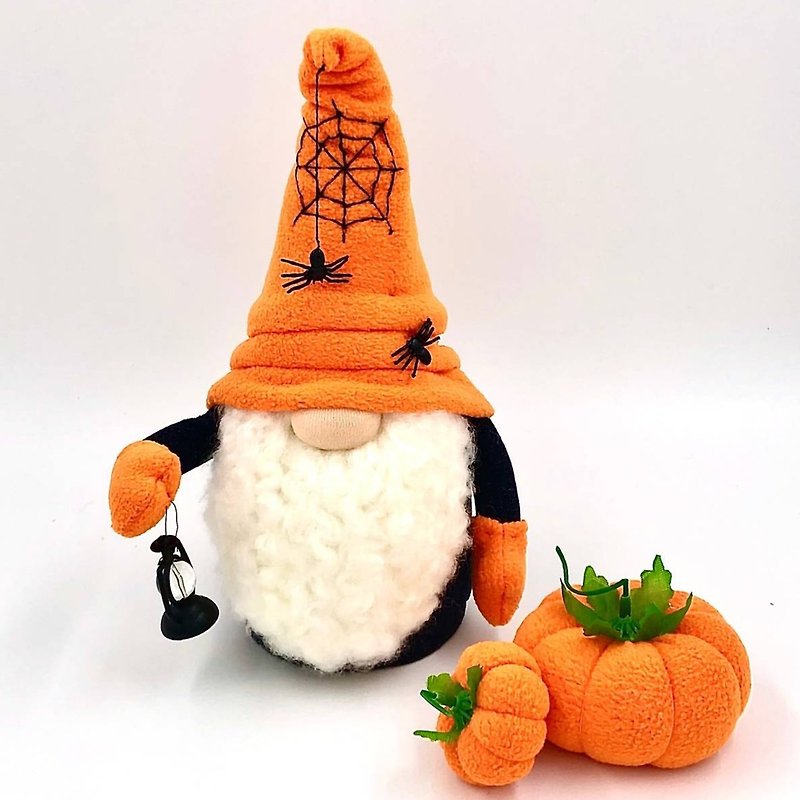 Halloween scandinavian gnome, Autumn leprechaun with pumpkins, Fall decor - 玩偶/公仔 - 其他材質 橘色
