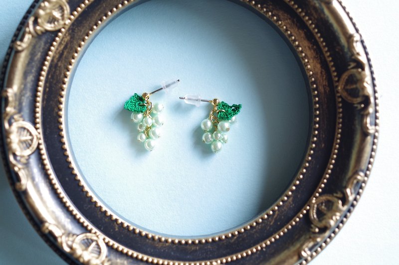 September Grape Earrings Shine Muscat - Earrings & Clip-ons - Cotton & Hemp Green