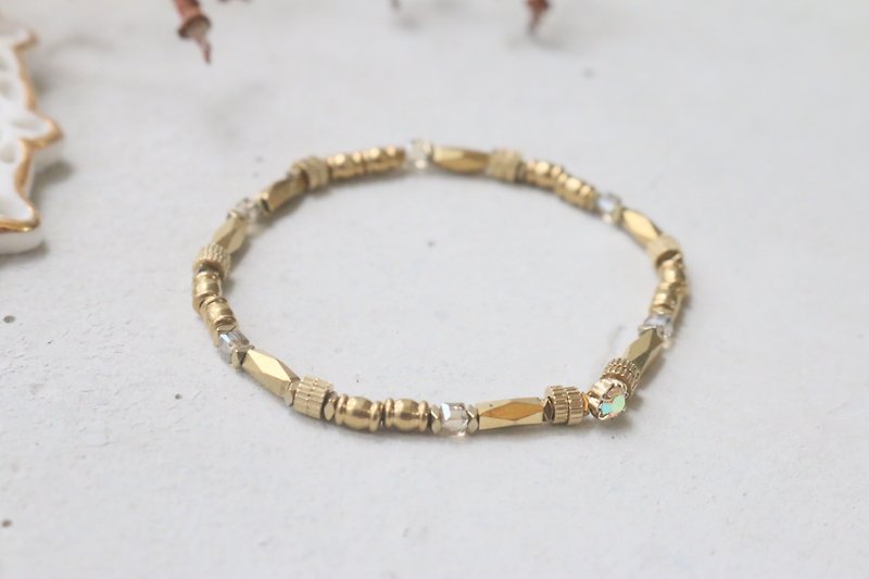Brass bracelet 1016 (cherish) - สร้อยข้อมือ - โลหะ สีทอง