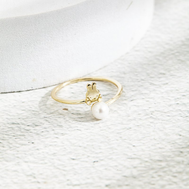 【Pinkoi x miffy】Miffy on the pearl ring - General Rings - Sterling Silver White