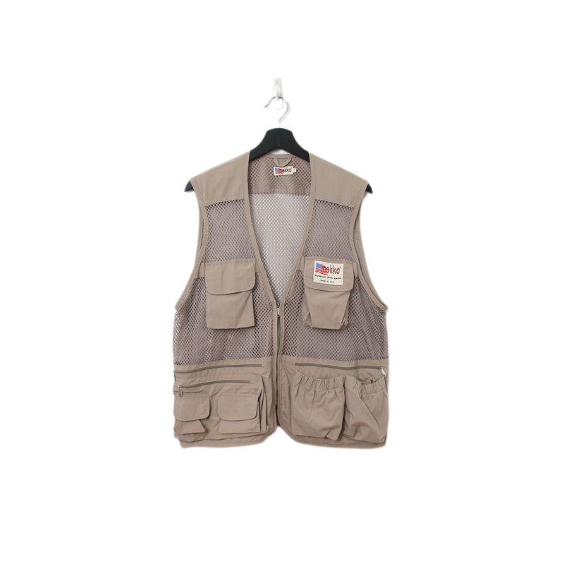 Back to Green-經典釣魚背心 淺卡其 網格徽章 v-24/vintage vest - 背心/無袖上衣 - 聚酯纖維 