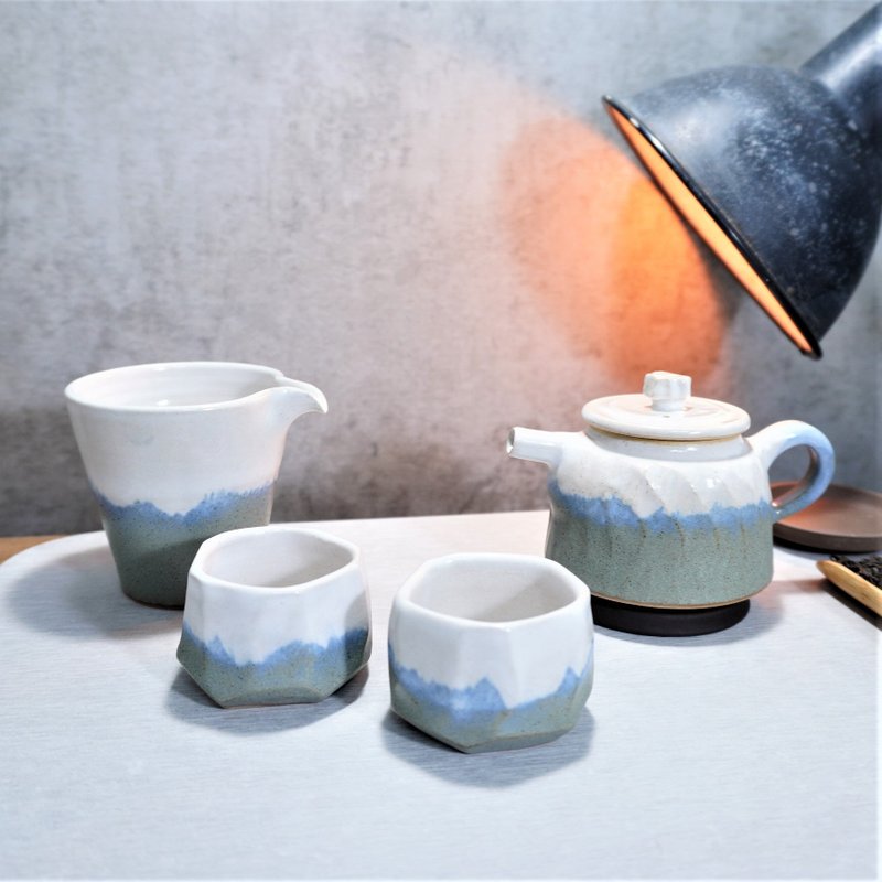 消光藍白茶具組 - 茶壺/茶杯/茶具 - 陶 多色