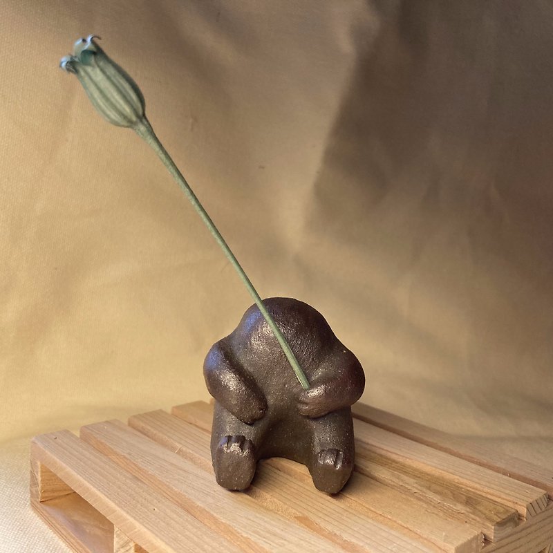 Pottery drying flower utensil table accessory small doll toy - ของวางตกแต่ง - ดินเผา สีนำ้ตาล