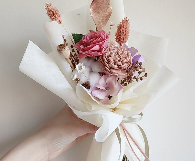 韓国の気質 小さな花束 卒業花束 バレンタインデーの花束 ドライフラワー ソラフラワー 永遠の花 ショップ Adot Handmade ドライフラワー ブーケ Pinkoi