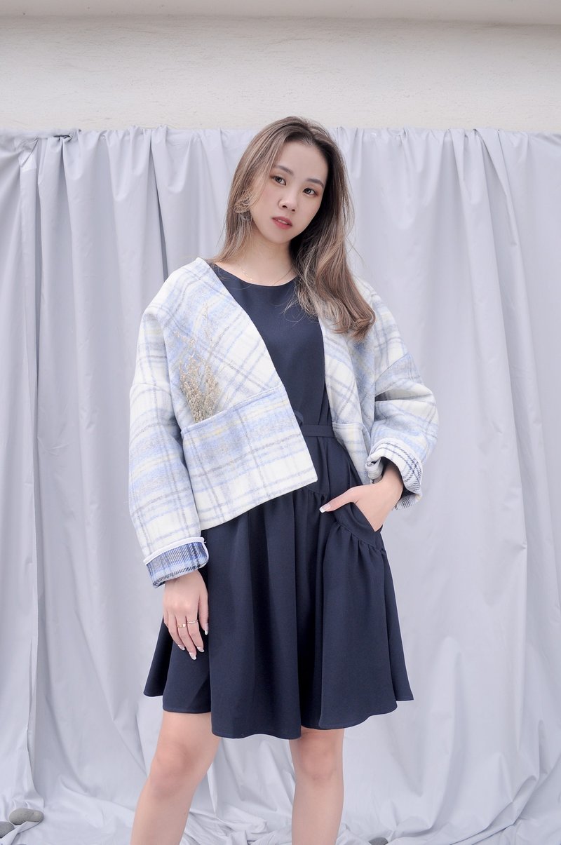 Ingrid Coat 粉藍色格仔羊毛混紡外套 - 女西裝外套 - 棉．麻 藍色