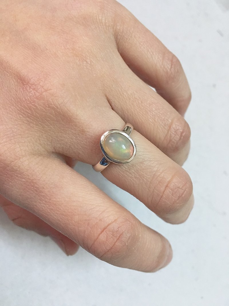 オパール指輪手作りネパール92.5％シルバー - リング - 半貴石 
