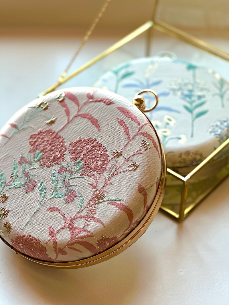 Pink hydrangea round bag - can be held in hand / worn cross-body - Messenger Bags & Sling Bags - Cotton & Hemp Pink