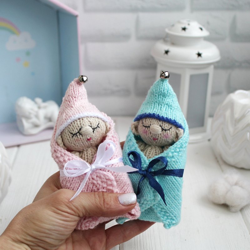 【ดิจิทัล】Amigurumi knitting pattern sleeping baby gnome toy PDF video stuffed dolls diy