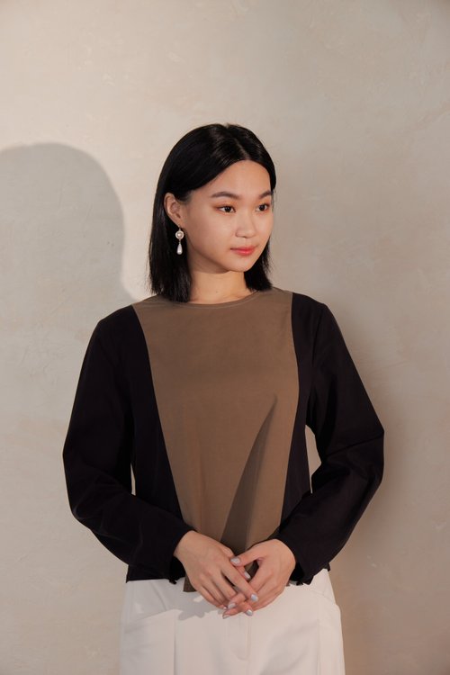 許許兒 XUXUWEAR 冬季訪客拼接上衣-丘陵