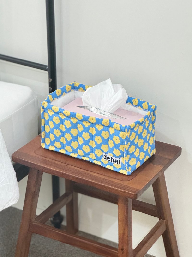 Flower Tissue Basket - กล่องทิชชู่ - ผ้าฝ้าย/ผ้าลินิน 