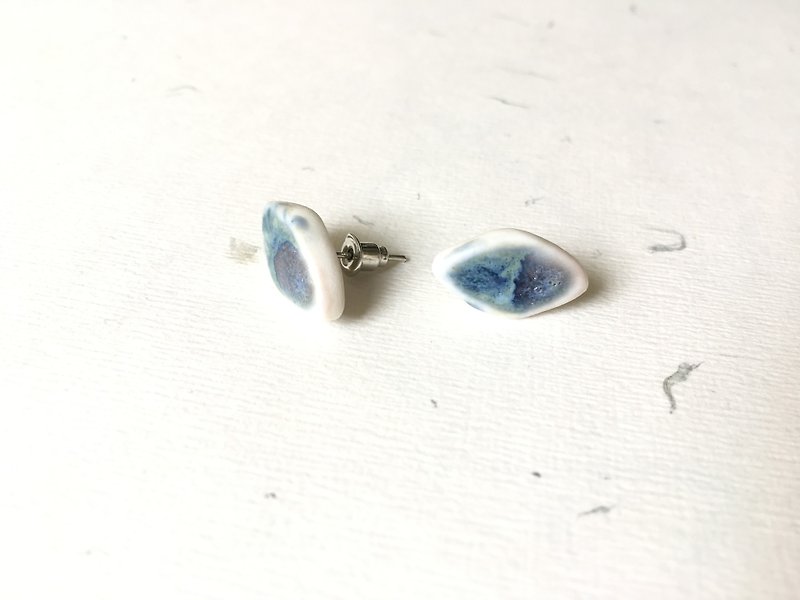 Ceramic Earring － Blue navy - Earrings & Clip-ons - Porcelain Blue