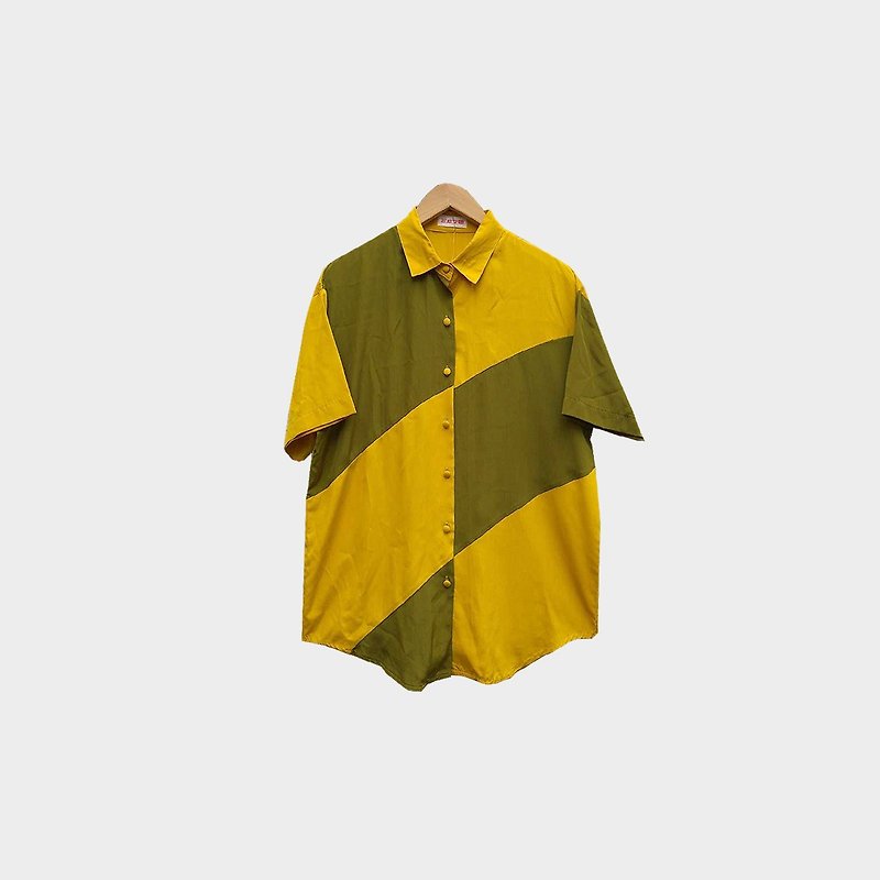 Ancient leather stitching yellow green shirt - เสื้อเชิ้ตผู้หญิง - เส้นใยสังเคราะห์ สีเหลือง