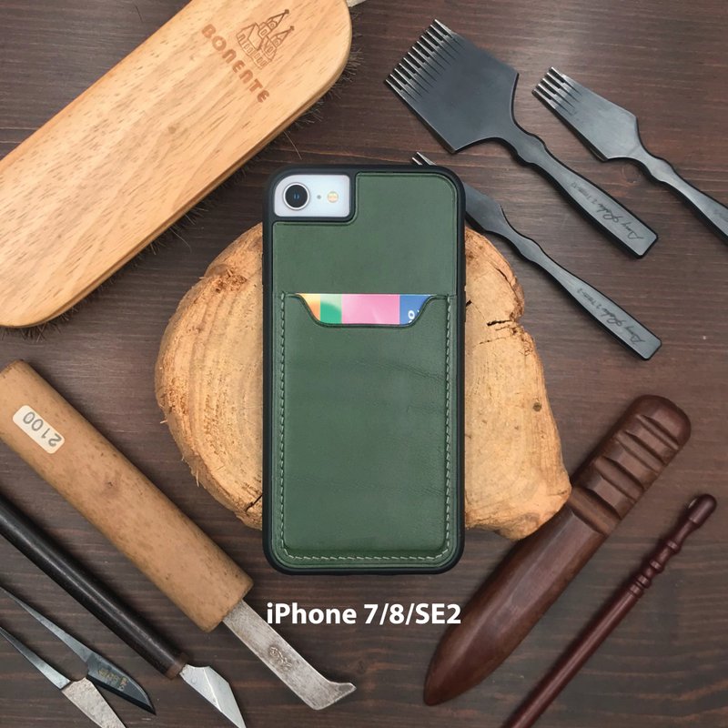 【iPhone咭位手機殼】綠色櫪木牛皮/防摔全包覆/悠遊卡套 - 手機殼/手機套 - 真皮 綠色
