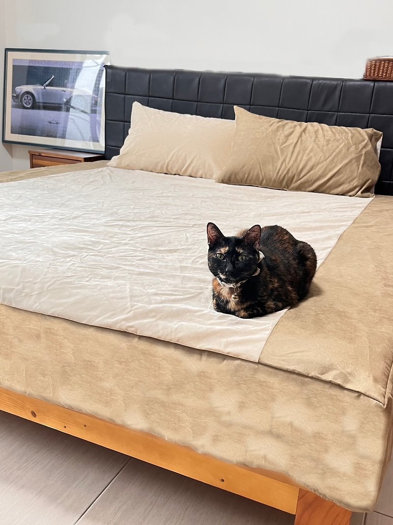 不勞奢貓抓布+麂皮床包組雙人加大 奶茶款(1床包2枕套) - 寢具/床單/被套 - 其他人造纖維 
