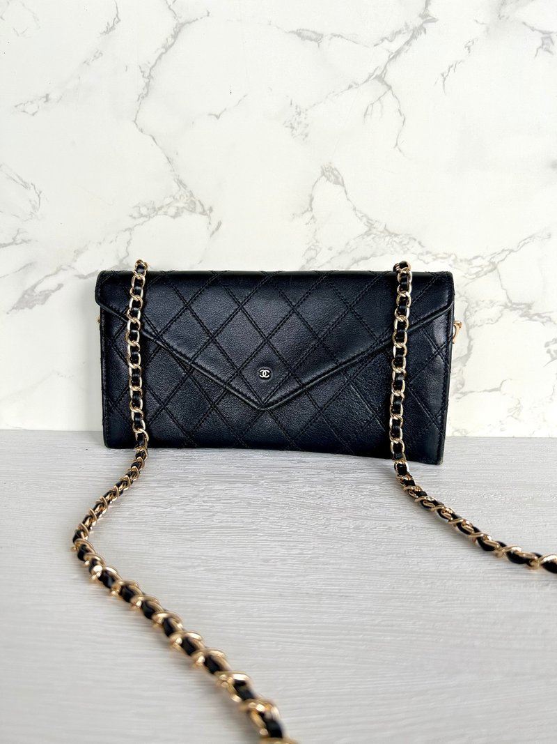 【LA LUNE】Rare second-hand Chanel black long clip wallet side back shoulder crossbody clutch bag - กระเป๋าแมสเซนเจอร์ - หนังแท้ สีดำ