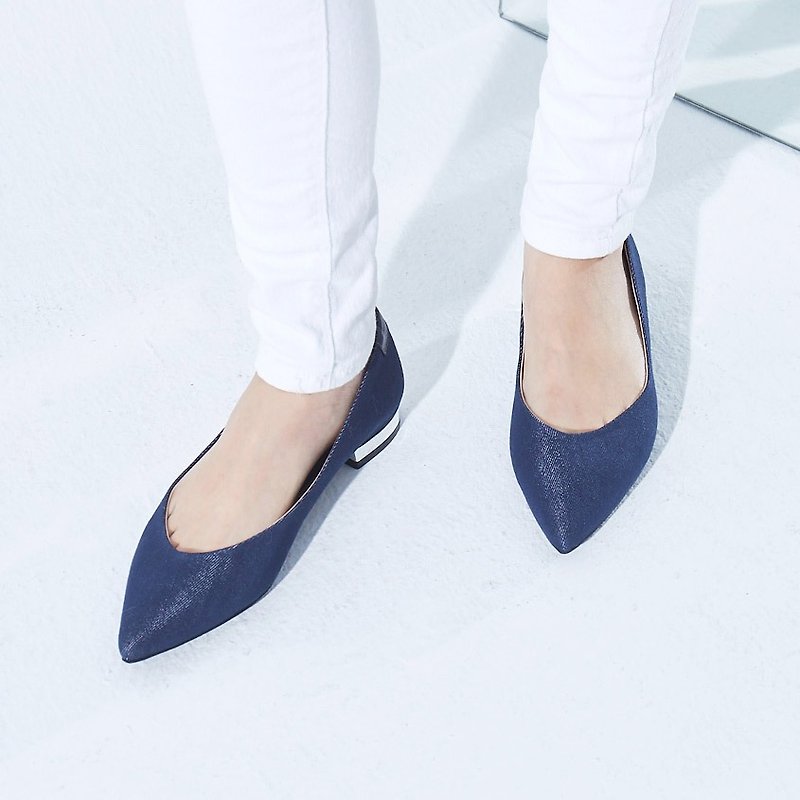 Size-[Smile of Athena] Slightly open-toed seam pointed flat shoes_Denim Blue (24/24.5) - รองเท้าลำลองผู้หญิง - หนังแท้ สีน้ำเงิน