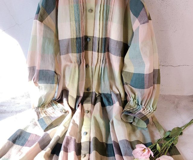 Cotton and wool blended color check pattern fine press pleats open