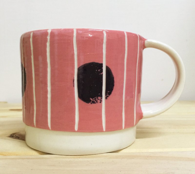 Linear Circle Cup - Pink - Mugs - Pottery Red
