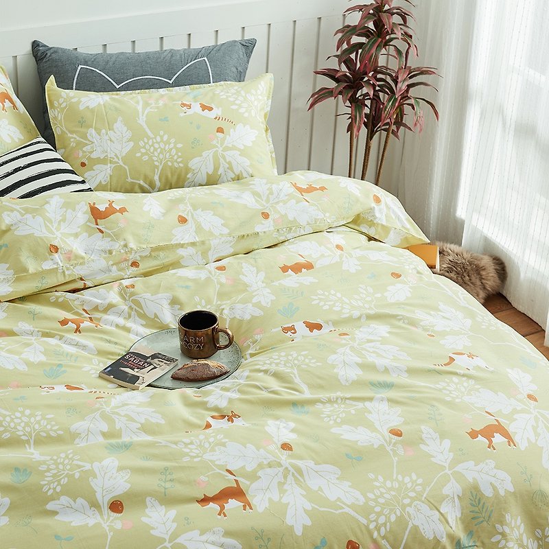 Gold rubber pillowcase + quilt cover two-piece single double original hand-painted cat 40 cotton bed package optional - Bedding - Cotton & Hemp Yellow