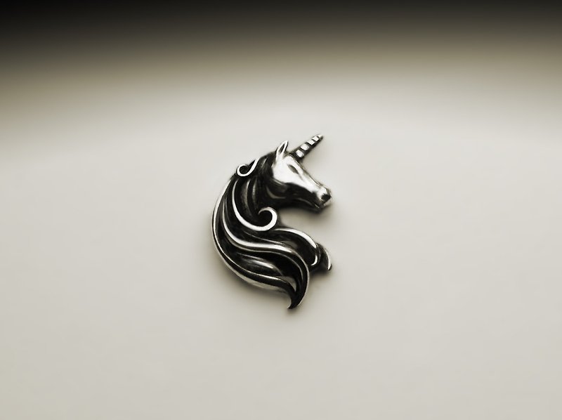 Unicorn Mane Earrings - ต่างหู - โลหะ สีเงิน