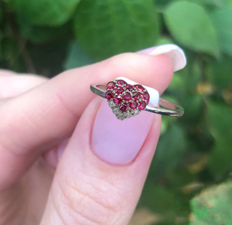 14k ring with rubies and diamonds - 戒指 - 貴金屬 金色