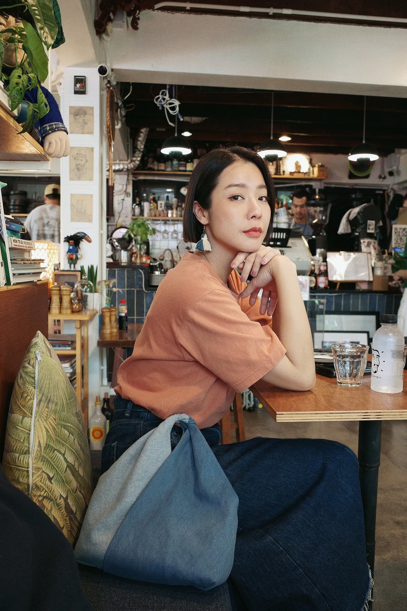 手提包  Light blue jeans Shuri Origami tote bag WHITEOAKFACTORY - 手提包/手提袋 - 棉．麻 藍色